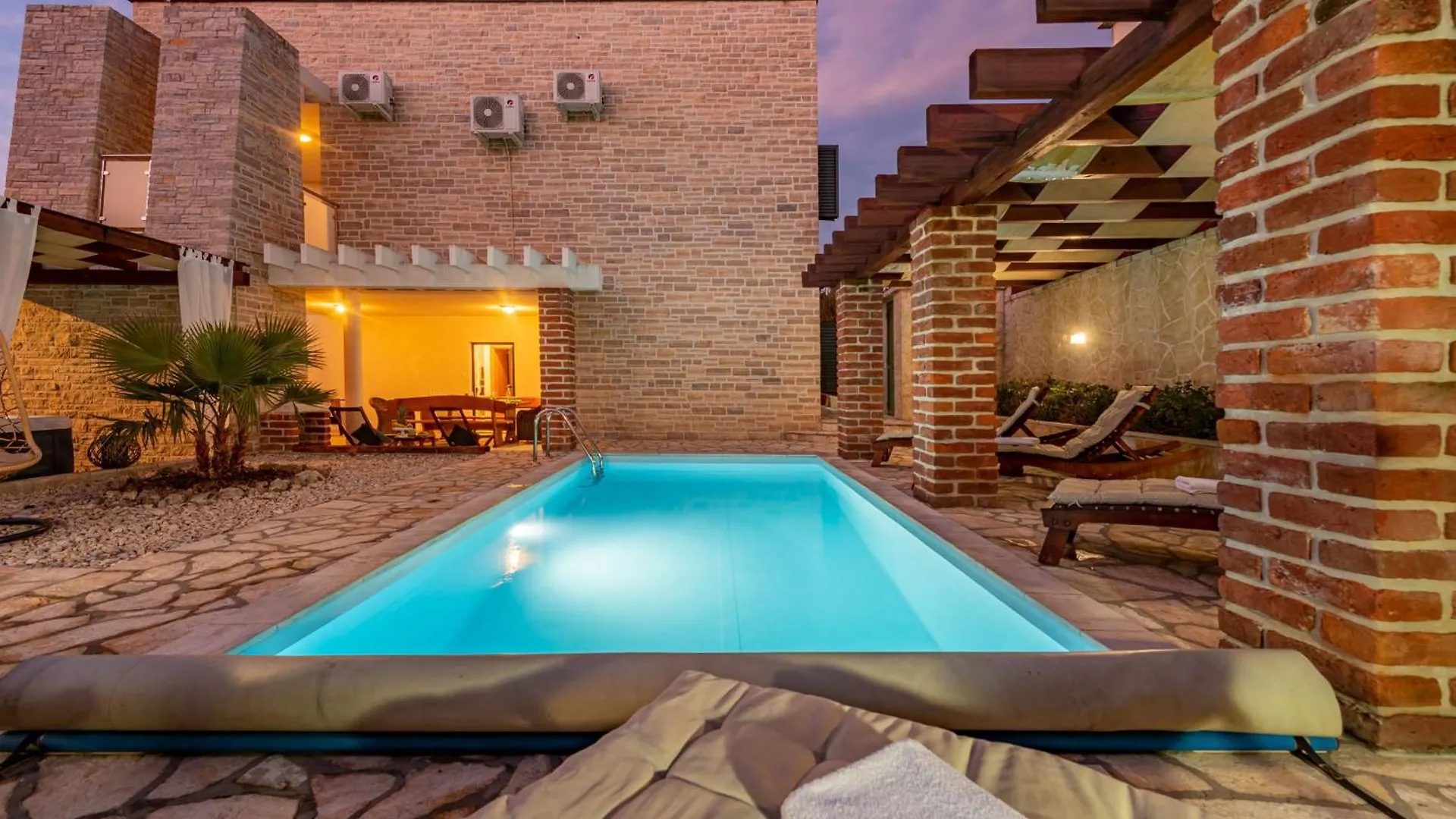 Villa Ivan Zadarvillas Novigrad  Novigrad (Dalmatia)